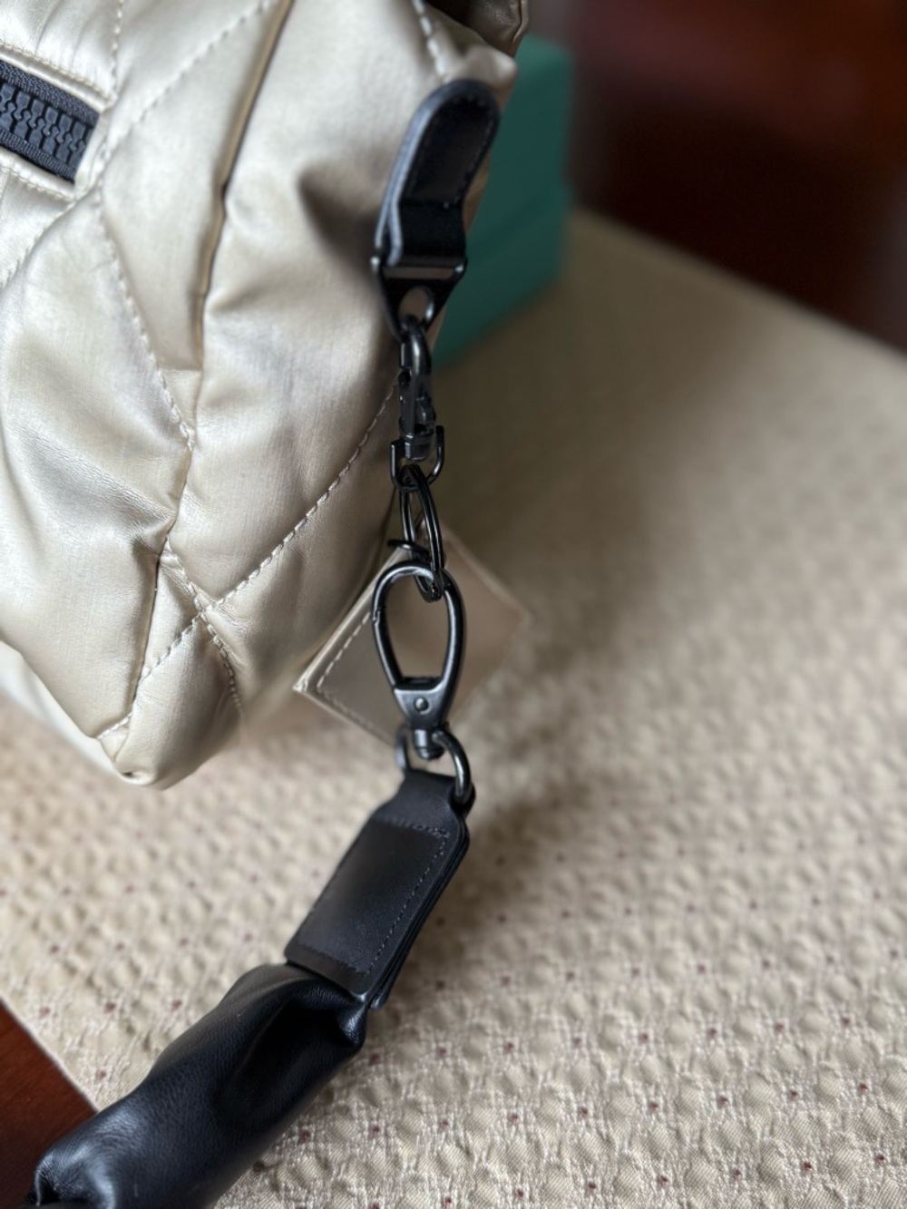 IHKWIP x Shawn Killinger knotted shoulder bag  Champagne - Picture 9 of 9